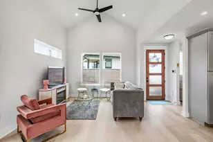 6313 Bristol Cir, Austin, TX 78723 - Photo 5