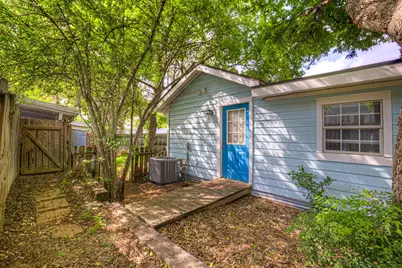 223 N Bishop Street, San Marcos, TX 78666 - Photo 37