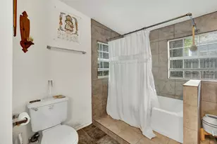 223 N Bishop St, San Marcos, TX 78666 - Photo 37