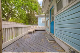 223 N Bishop St, San Marcos, TX 78666 - Photo 15