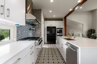 10800 Superview Drive, Austin, TX 78736 - Photo 23