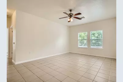 6102 Reicher Drive, Austin, TX 78723 - Photo 5