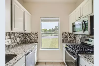 6102 Reicher Drive, Austin, TX 78723 - Photo 9