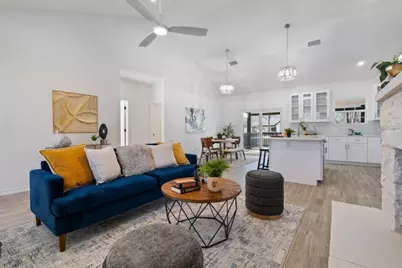 105 E Keomuku Lane, Bastrop, TX 78602 - Photo 11