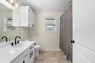 312 Holcombe Dr, Lexington, TX 78947 - Photo 13