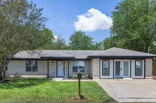 312 Holcombe Dr, Lexington, TX 78947 - Photo 3