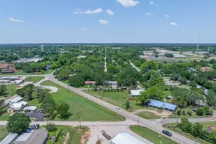 312 Holcombe Dr, Lexington, TX 78947 - Photo 27