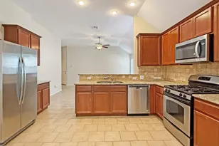 437 Travertine Trail, Buda, TX 78610 - Photo 7