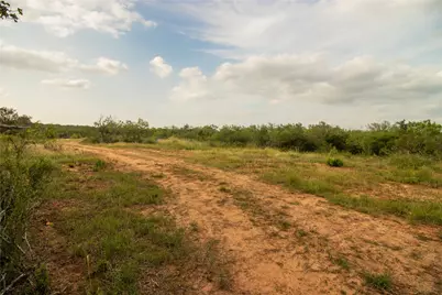 862 Dowdy Road, Seguin, TX 78155 - Photo 5