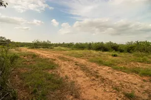 862 Dowdy Rd, Seguin, TX 78155 - Photo 5