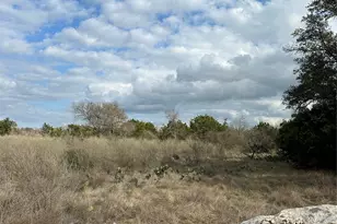 409 Spicewood Trails Dr, Spicewood, TX 78669 - Photo 7