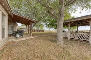 1610 Meadow Ln, Lockhart, TX 78644 - Photo 35
