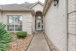 1610 Meadow Ln, Lockhart, TX 78644 - Photo 9