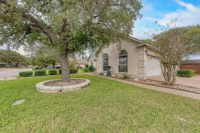 1610 Meadow Lane, Lockhart, TX 78644 - Photo 3