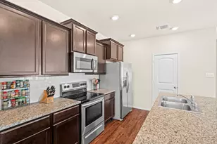 188 Beth Ann Loop, Taylor, TX 76574 - Photo 23
