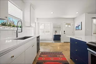 739 Pear St, Lockhart, TX 78644 - Photo 13