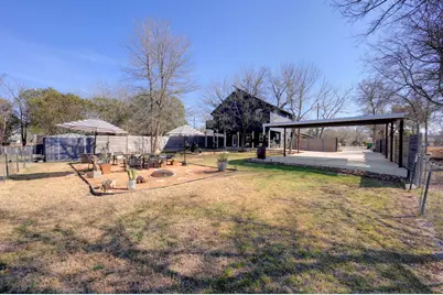 739 Pear Street, Lockhart, TX 78644 - Photo 27