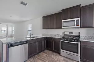3940 Prairie Crk, New Braunfels, TX 78132 - Photo 9