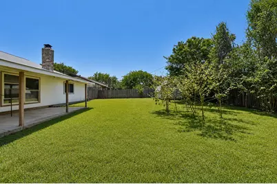 700 Woodview Drive, Georgetown, TX 78628 - Photo 17