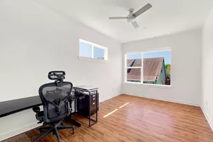 301 W Stassney Ln, Austin, TX 78745 - Photo 19