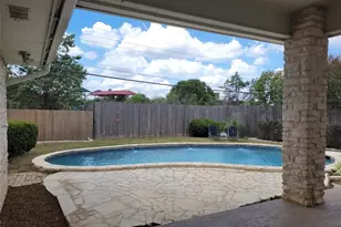 2008 Meadow Brook Dr, Round Rock, TX 78664 - Photo 13