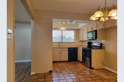 2008 Meadow Brook Drive, Round Rock, TX 78664 - Photo 5