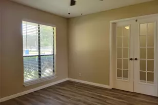 2008 Meadow Brook Dr, Round Rock, TX 78664 - Photo 3