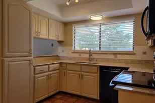 2008 Meadow Brook Dr, Round Rock, TX 78664 - Photo 5