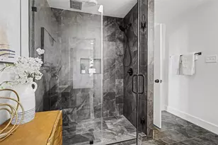 905 E 55th 1/2 St, Austin, TX 78751 - Photo 25