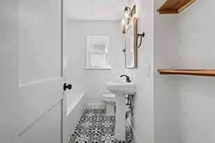 905 E 55th 1/2 St, Austin, TX 78751 - Photo 31