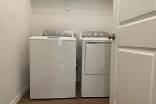 10413 Premier Park St, Austin, TX 78747 - Photo 17