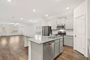 3808 Ignacio Dr, Austin, TX 78744 - Photo 5