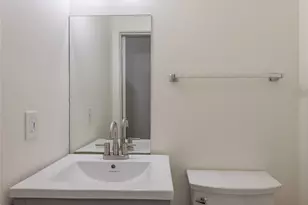 705 Buttonwood St, Bastrop, TX 78602 - Photo 9