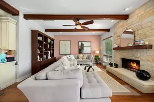 5240 Diamante Dr, Spicewood, TX 78669 - Photo 9