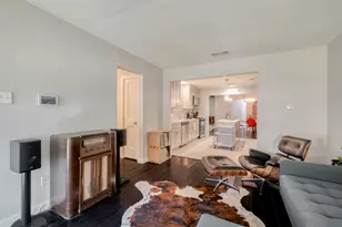 5502 Burgundy Dr, Austin, TX 78724 - Photo 3