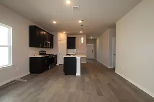 4620 Lava Is Dr, Austin, TX 78747 - Photo 3