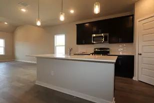 4620 Lava Is Dr, Austin, TX 78747 - Photo 5