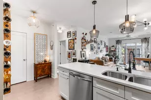 908 Nueces St, Austin, TX 78701 - Photo 21