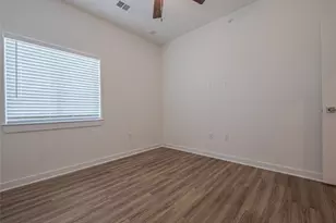 4802 Congress Ave S, Austin, TX 78745 - Photo 21