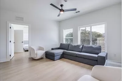 3000 Duval Street #303, Austin, TX 78705 - Photo 7