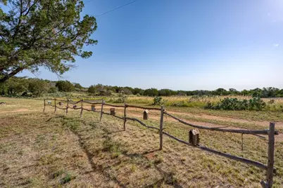271 The Rock Road, Buchanan Dam, TX 78609 - Photo 11