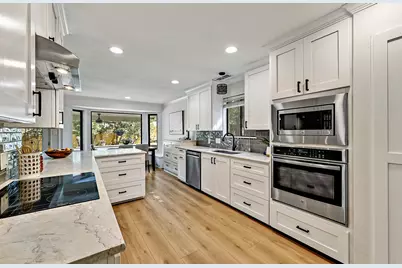 11105 Wintergreen Hill, Austin, TX 78750 - Photo 9