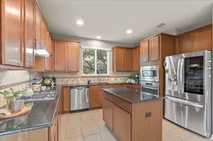 561 Stone View Trail, Austin, TX 78737 - Photo 5