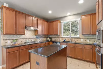561 Stone View Trail, Austin, TX 78737 - Photo 15