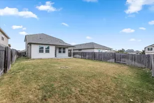 105 Otella St, Georgetown, TX 78628 - Photo 31