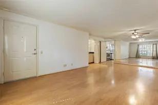 8415 Fredericksburg Rd, San Antonio, TX 78229 - Photo 5