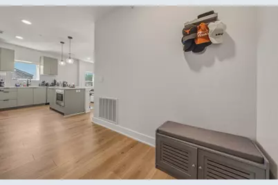 2500 Longview Street #300, Austin, TX 78705 - Photo 3