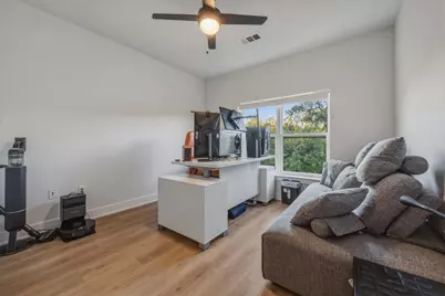 2500 Longview Street #300, Austin, TX 78705 - Photo 17