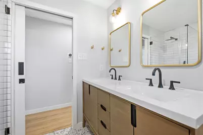 905 E 53rd Street, Austin, TX 78751 - Photo 17
