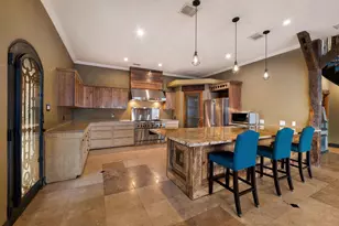 13906 Skyline Dr, Austin, TX 78732 - Photo 37